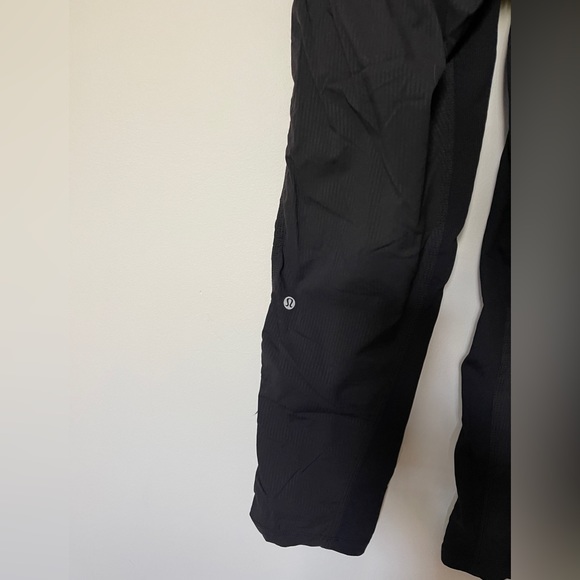 Lululemon Track Pant Joggers (black, size 4) - Picture 3 of 8